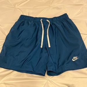 Nike men’s club woven flow shorts